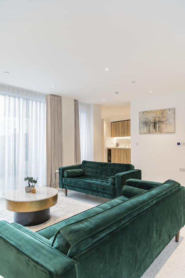 Luxury Spacious Flat With Communal Gardens And Parking Лондон Екстериор снимка